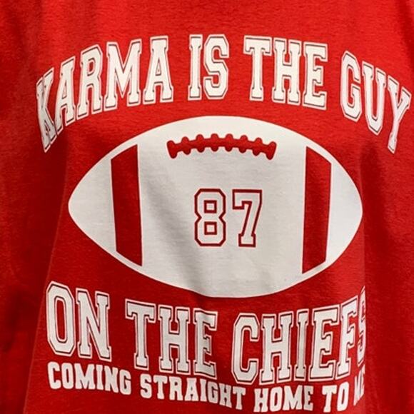New Hand Printed XL Swift Karma is the 87 Guy on the Chiefs Superbowl Tee - Picture 2 of 4